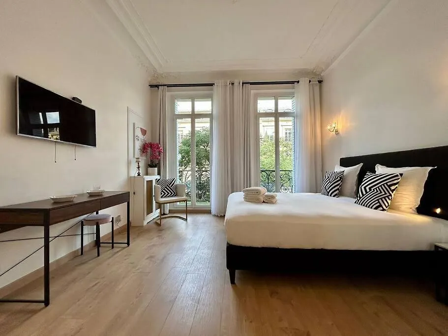 Charme Et Volupte A Republique Apartment Paris France