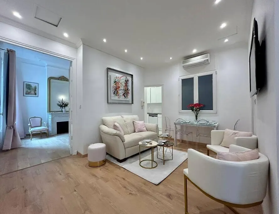 Charme Et Volupte A Republique Appartement Parijs