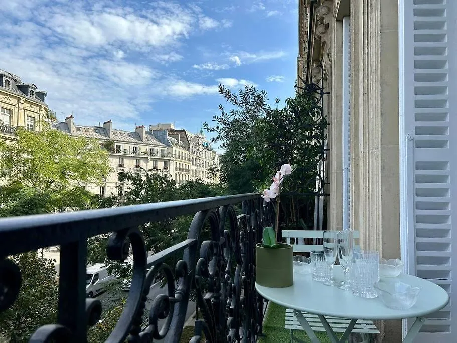Charme Et Volupte A Republique Appartement Parijs